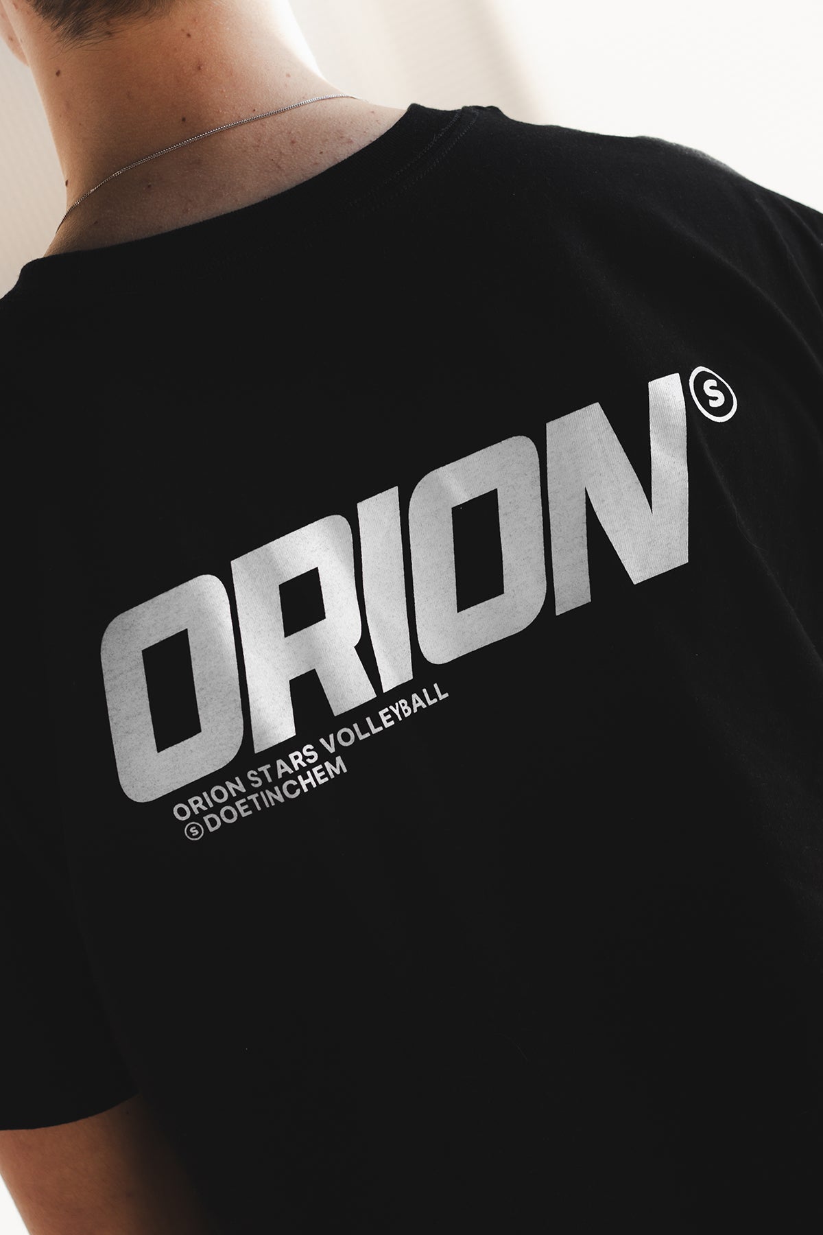 T-shirt zwart Orion