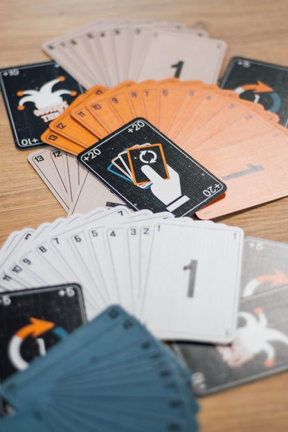 Onder de 10! Kaartspel